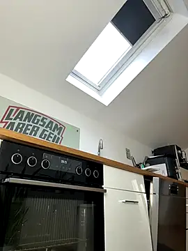 BrownieyQueen live sex cam