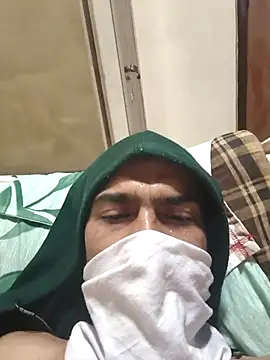 yash_luv_u's cam snapshot