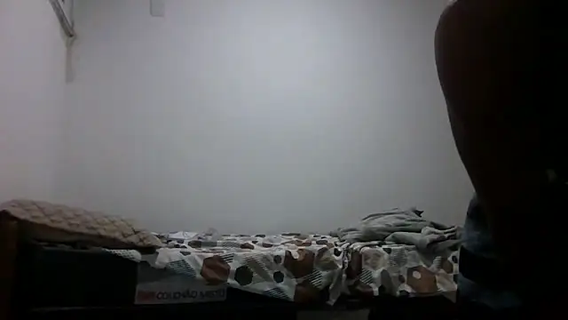 JUNINHOLEKEJR's cam snapshot