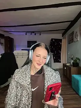 Miiaaa-'s cam snapshot