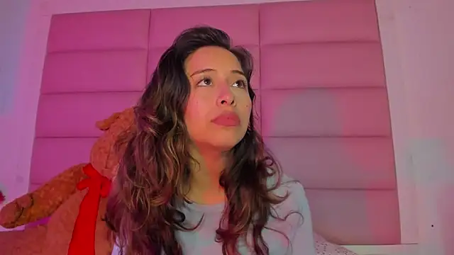 little-Emma's cam snapshot