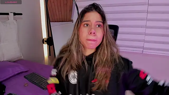 Rachell_criss's cam snapshot