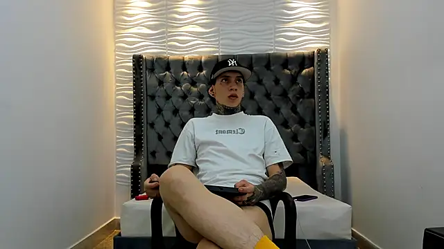 DANTE_ARMSTRONG's cam snapshot