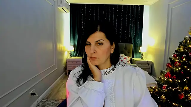 Moon_Veloure1's cam snapshot