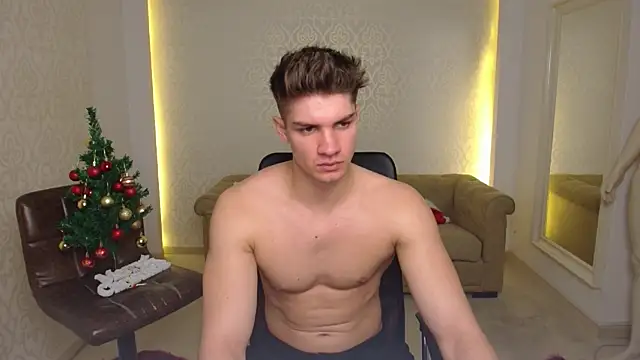 MaxKaiden live sex cam