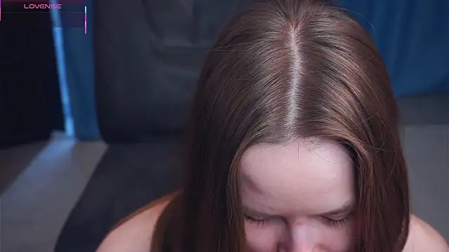 OnaZiroge live sex cam