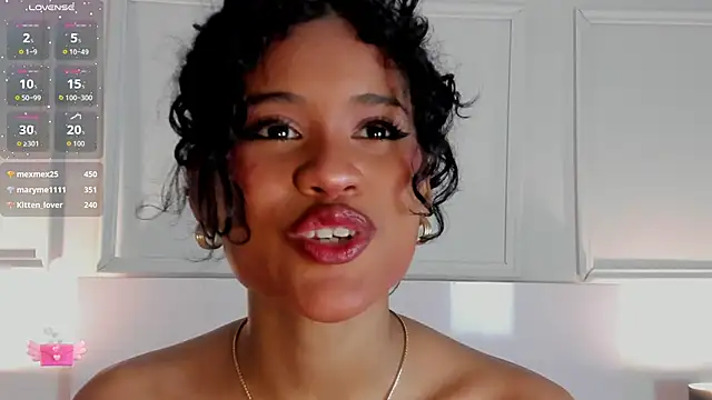 Aprillbrunette live sex cam