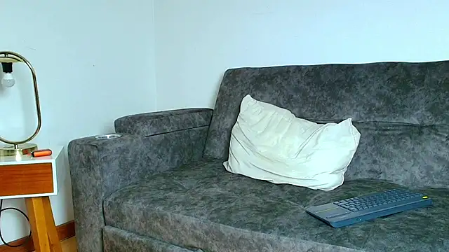 Ethan_Briggs's cam snapshot