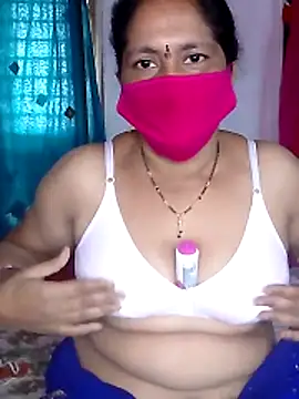 telugutrisha's cam snapshot