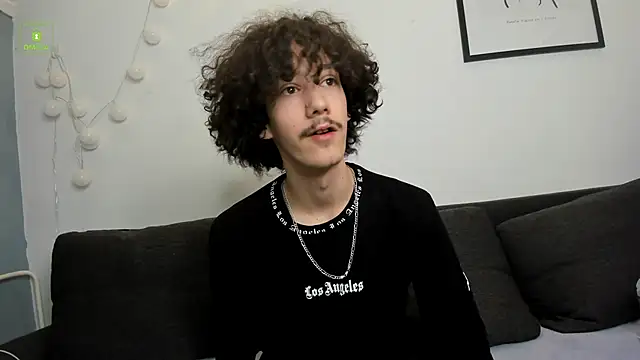 Dilan_Wolfe live sex cam