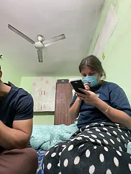 Cute_hotzara live sex cam