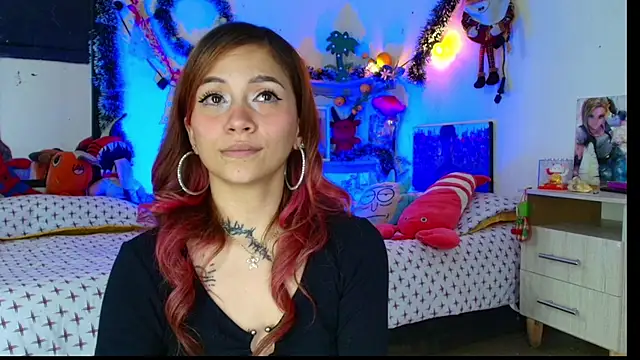 alisson_zafiro_'s cam snapshot