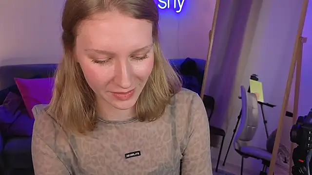 AsyaLumi's cam snapshot