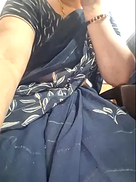 indianhotwife639 live sex cam