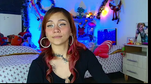 alisson_zafiro_'s cam snapshot