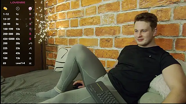 charlie_smiley live sex cam