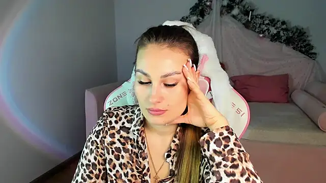 NoraFoxes's cam snapshot