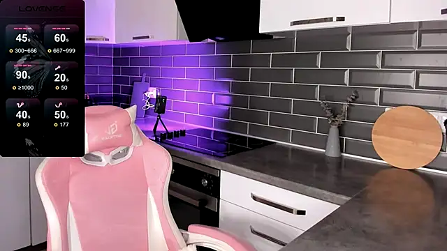 EmmaVictori1's cam snapshot