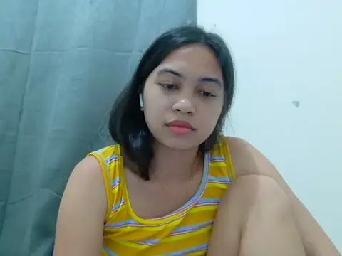 Ursexyasianskinny's cam snapshot