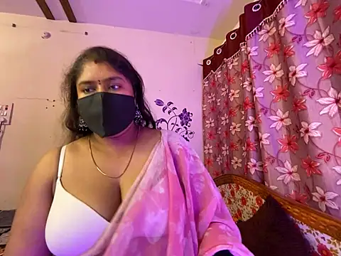 LouleyRanii's cam snapshot