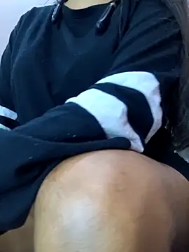 Ananya_34's cam snapshot