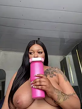 Iam-Sharifa's cam snapshot