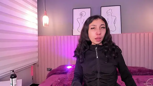 Isabella_Crofts's cam snapshot