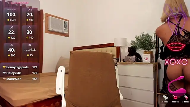 Lustrous_Nathalie live sex cam