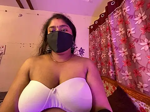 LouleyRanii's cam snapshot