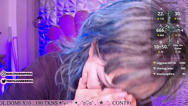 toky_doll's cam snapshot