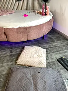 Saracooper__'s cam snapshot