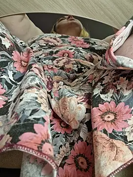 Yes_senia's cam snapshot