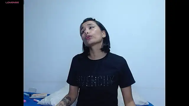 Gia_Lee's cam snapshot