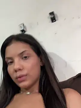 aline2007's cam snapshot