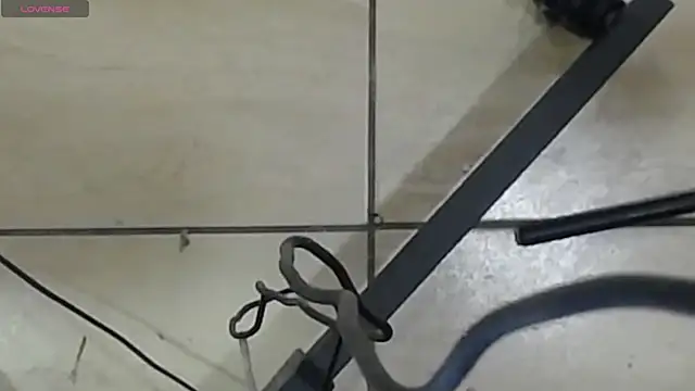 Aliis_Love's cam snapshot