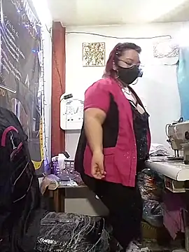 hot_tailoring's cam snapshot