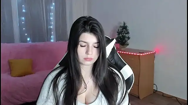 KisaModel's cam snapshot