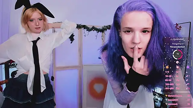 PrettyLadies_'s cam snapshot