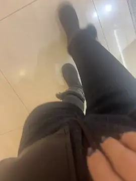 yimisun01's cam snapshot