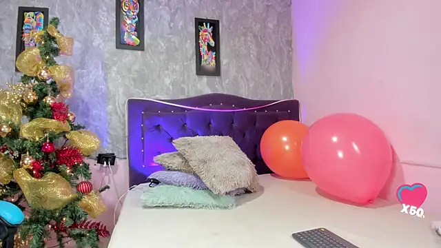 Lauren_smiles's cam snapshot