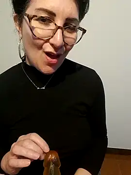 Viola8p live sex cam