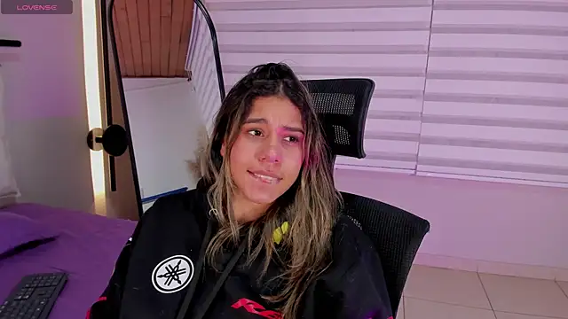 Rachell_criss's cam snapshot