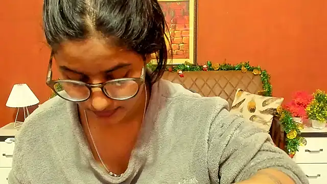 Jasmine_Jaey1's cam snapshot