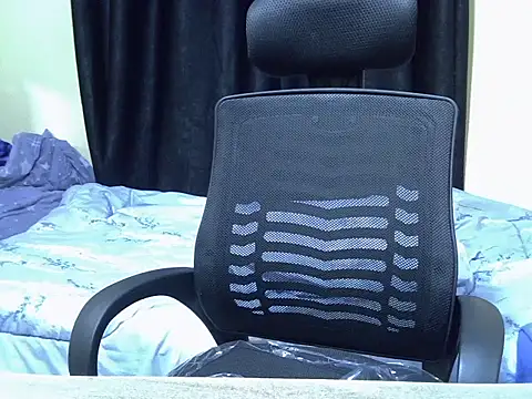 Horny-slut_'s cam snapshot