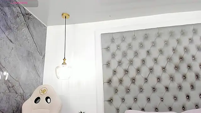 anette_cooper's cam snapshot