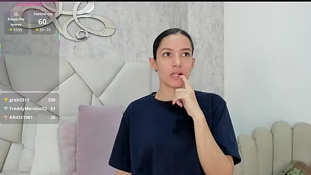 Skylerwhite02's cam snapshot