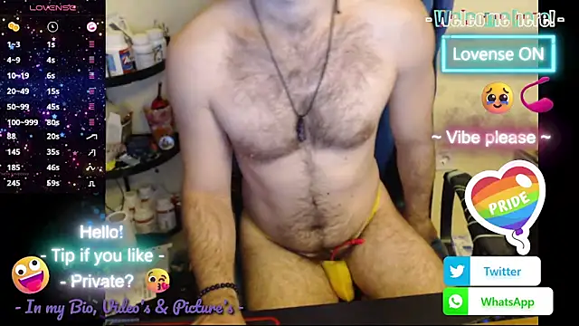 RealManHaveHairy live sex cam