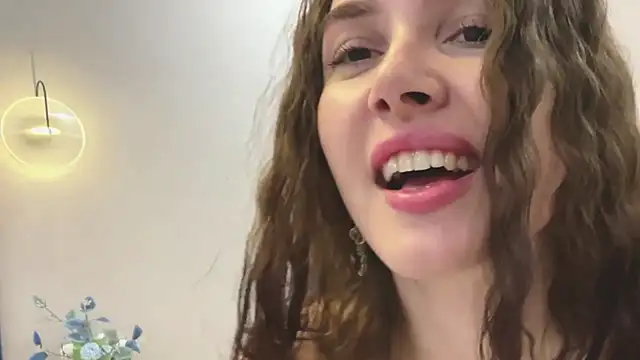 SepiahLune's cam snapshot