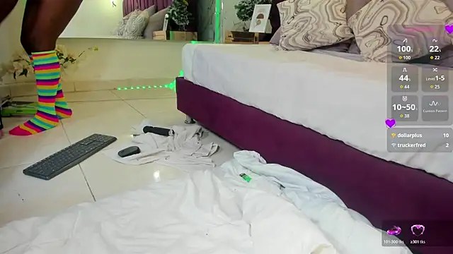 amina_west's cam snapshot