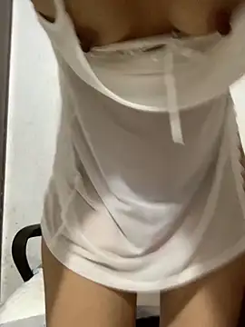 -Meomeo-'s cam snapshot